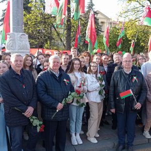 БГТУ принял участие в возложении цветов к монументу Победы